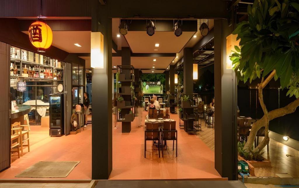 Hotel The Loft Seaside Sriracha Hotel 3*