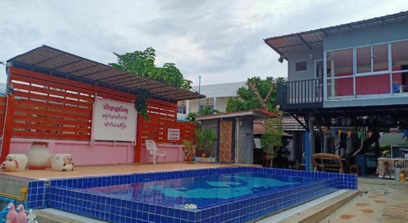Baan Gon Chompu Resort Suan Phueng