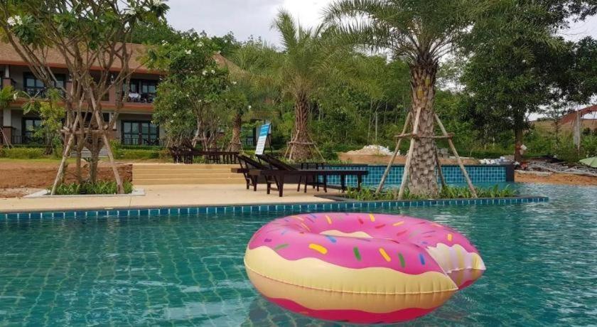 Poochommhok Resort