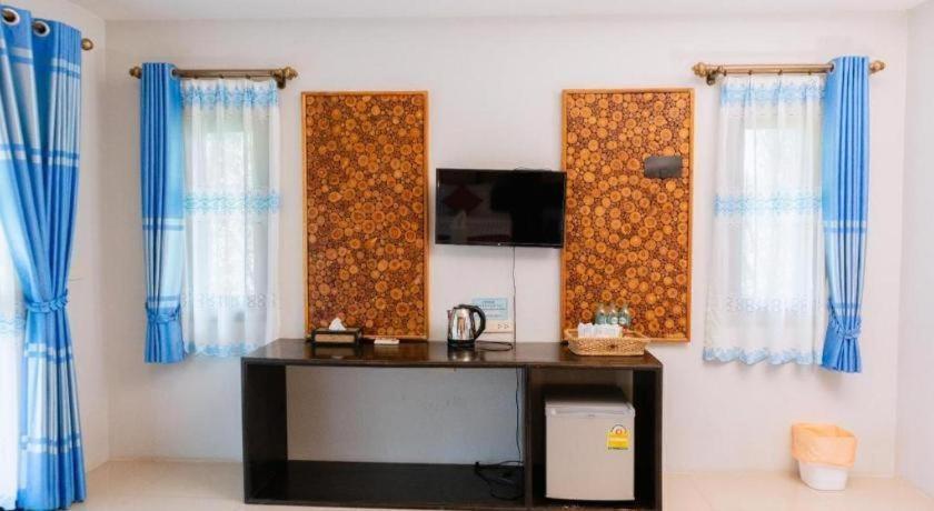 Resort Poochommhok 2*