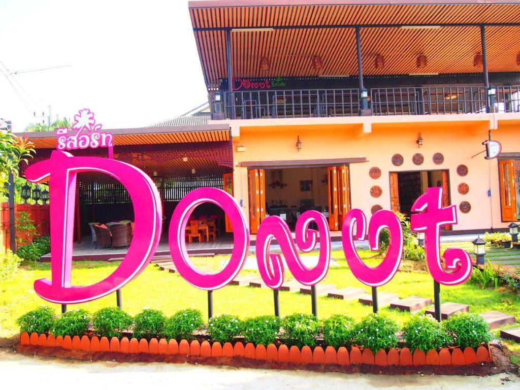 Donut Mae Sai