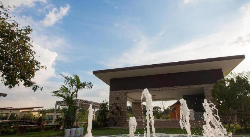 Resort Bua Tara Nong Prue