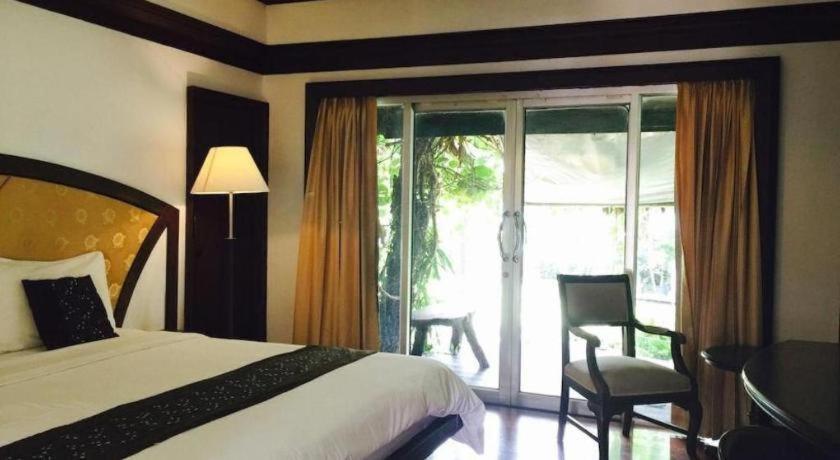 Hotel Nh Elegant 3*