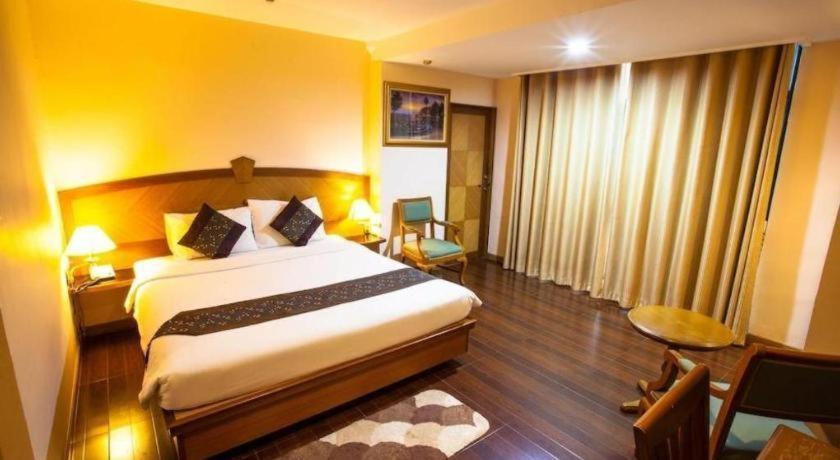Nh Elegant 3* Sakon Nakhon