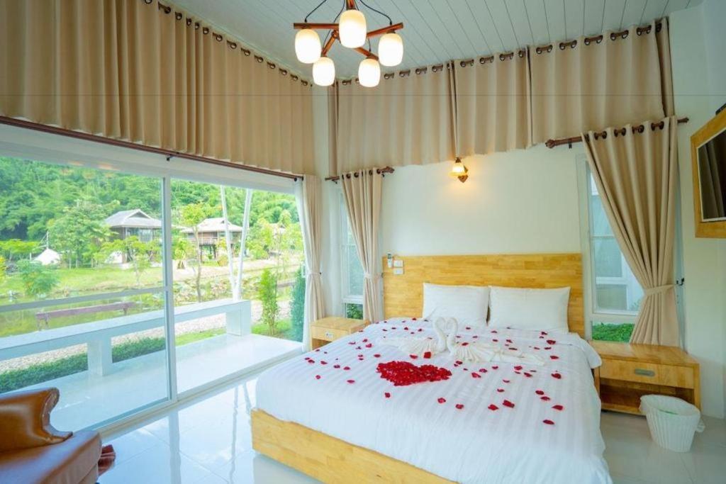 Resort The White House Boutique Chiang Rai