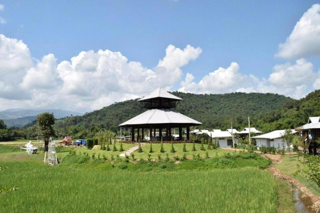 The White House Boutique Resort 3*