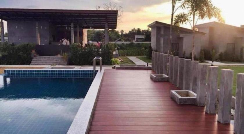 Resort Baanwaan 3*