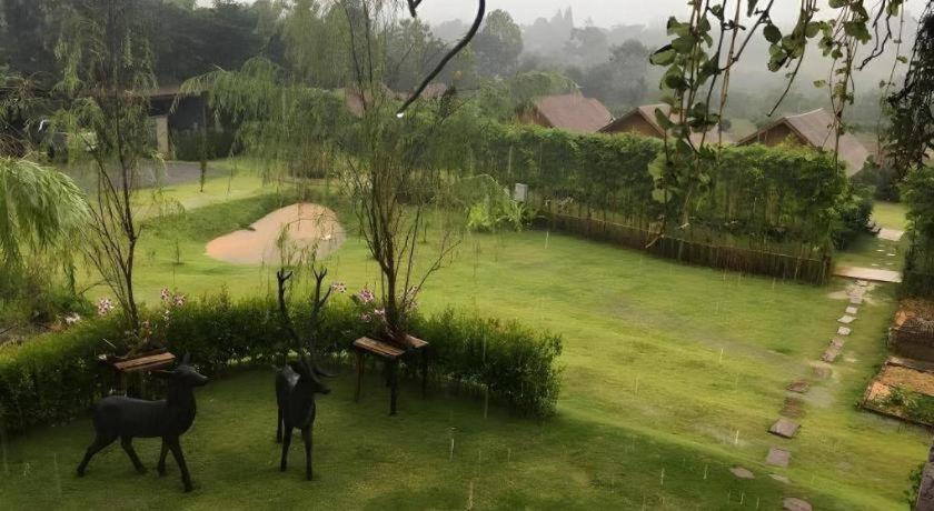 Resort Baan Suan Pai Noppakao Wangkata