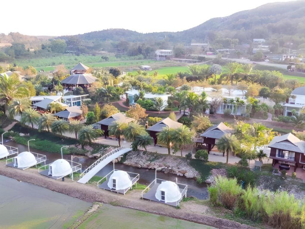 Resort The White House Boutique Chiang Rai