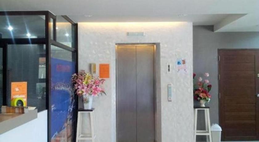 Hotel T5 2*