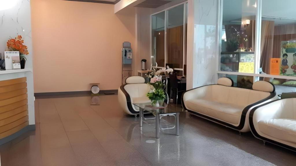 Hotel J Two S Pratunam Banguecoque
