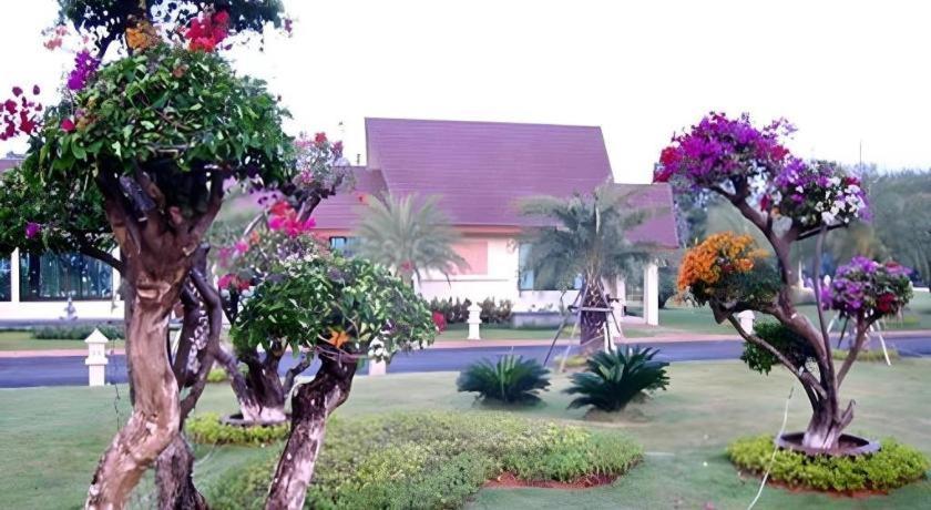 Pang Rujee Ban Nong Rang Ka