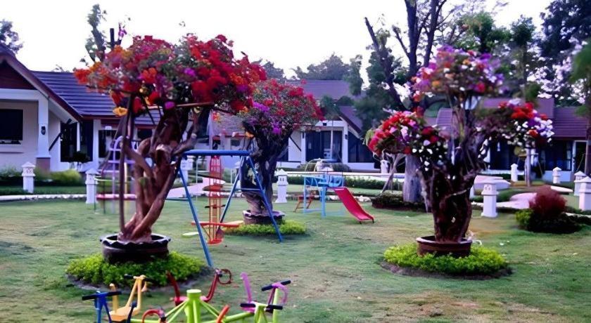 Pang Rujee Resort 3*