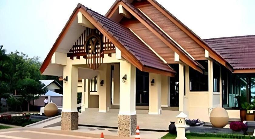 Resort Pang Rujee