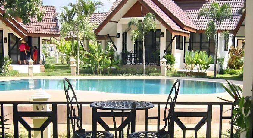 Pang Rujee Resort Ban Nong Rang Ka