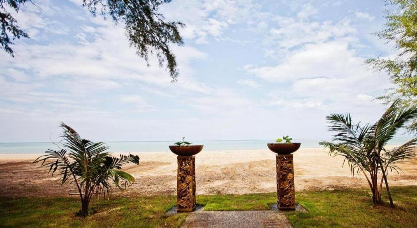 Ocean Breeze Koh Kho Khao Island