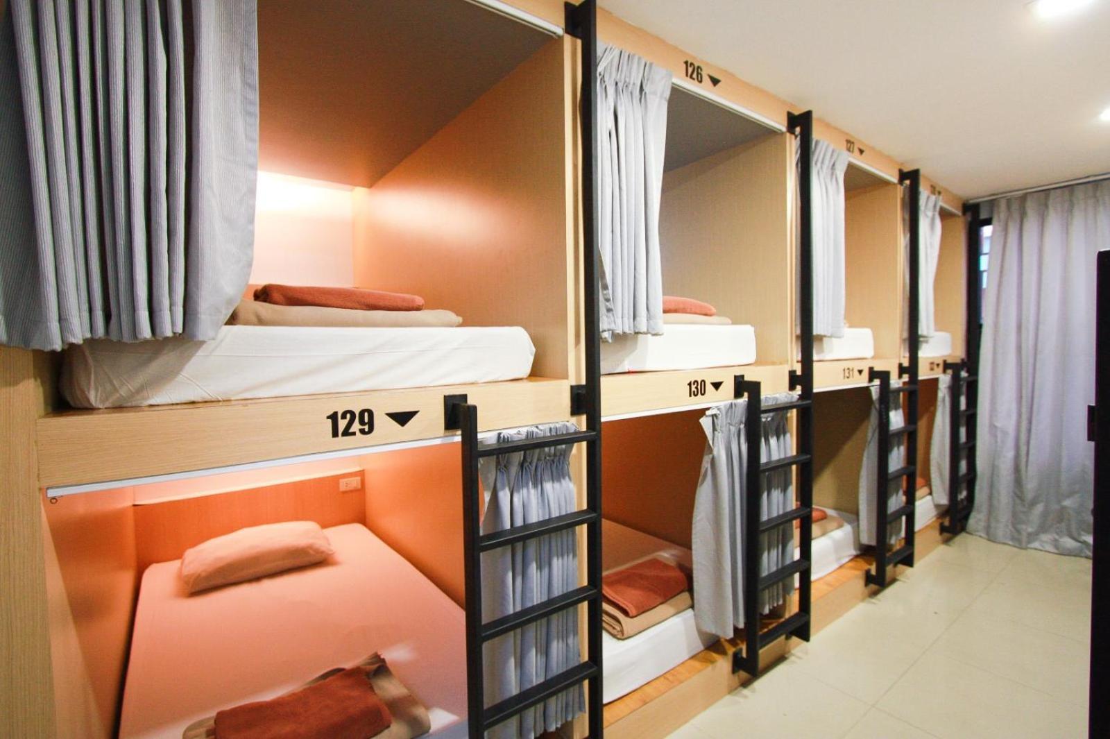 18 Coins Budget Hotel 2*