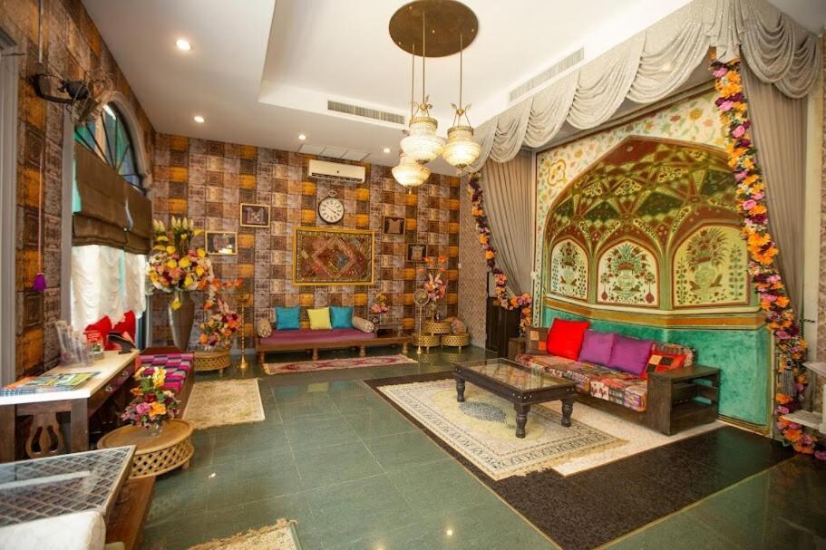 Palette The Grand Morocc Mae Rim