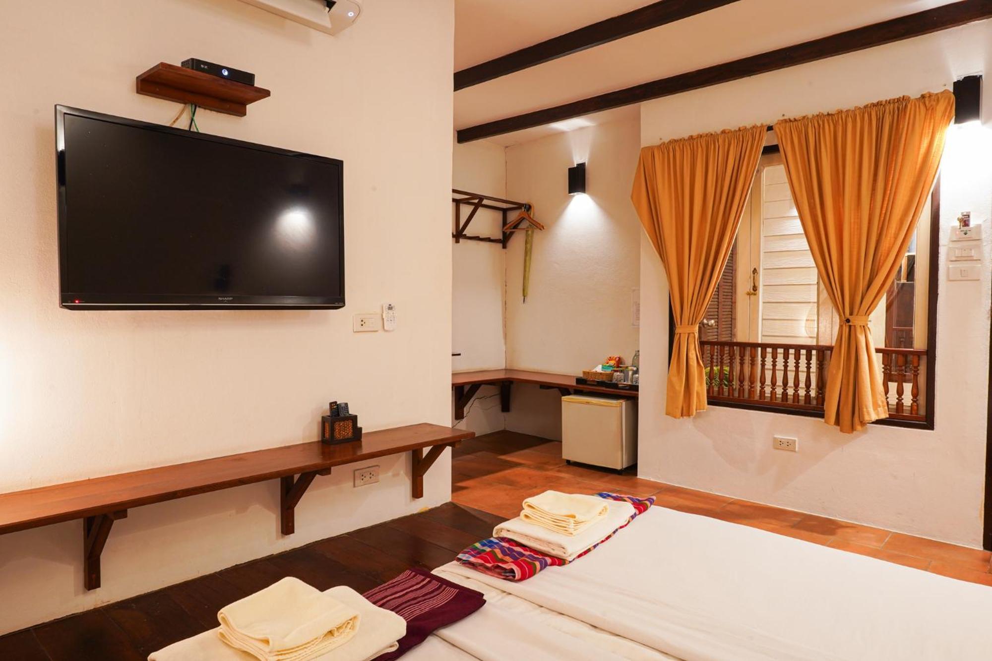 Hotel Thanicha Amphawa 3*
