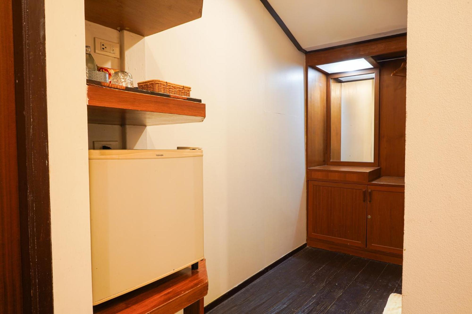 Hotel Thanicha Amphawa