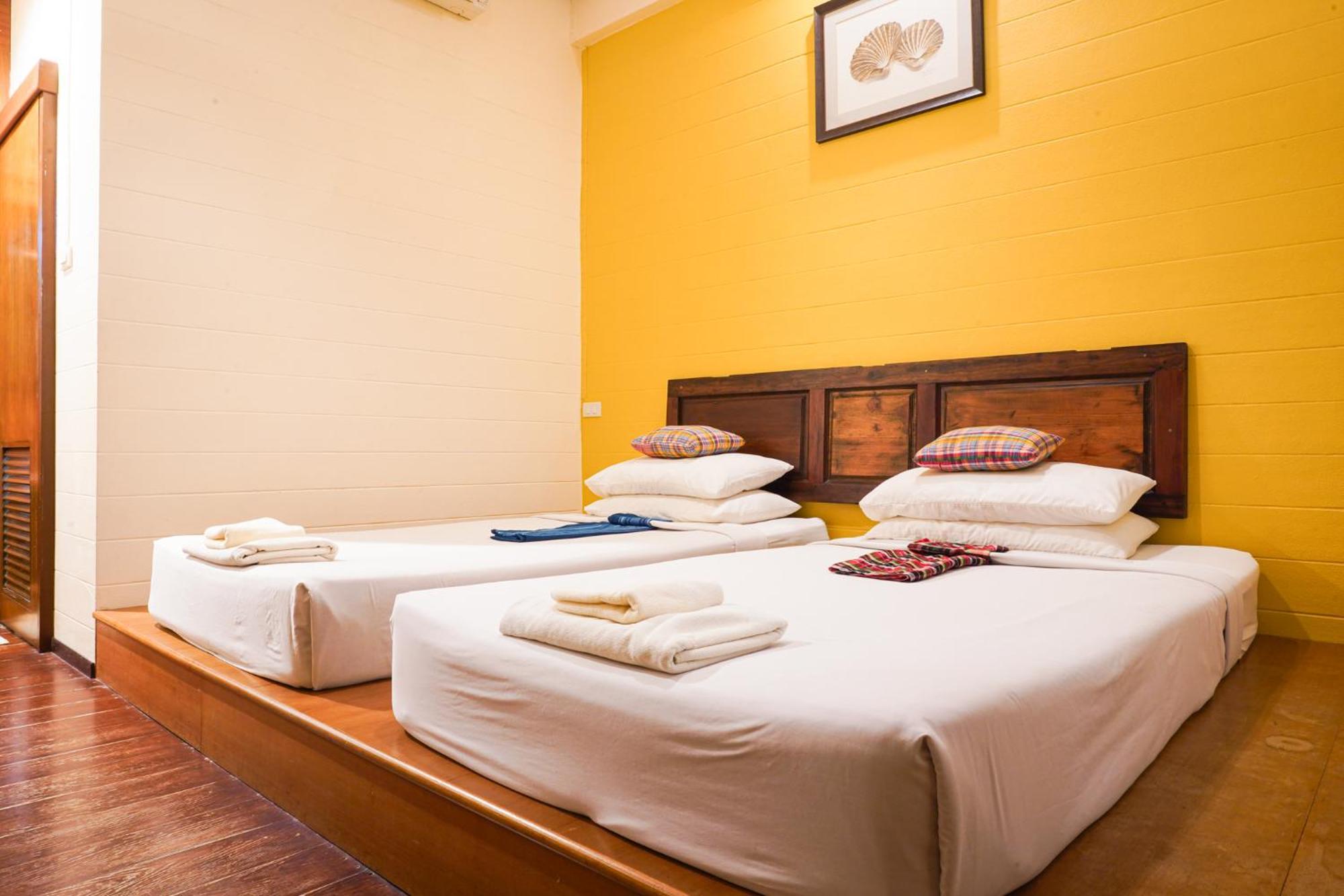 Thanicha Amphawa Hotel 3*