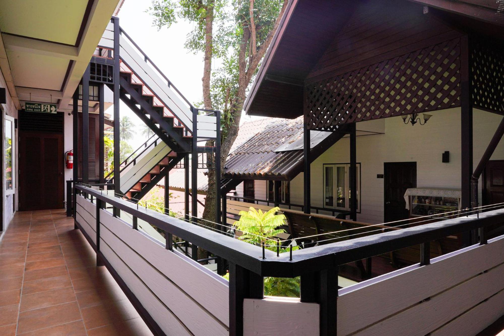 Hotel Thanicha Amphawa