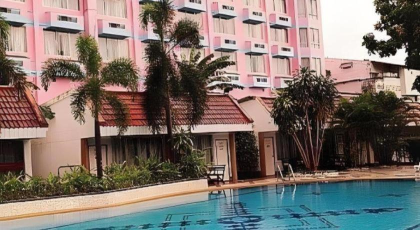 Thepnakorn Hotel