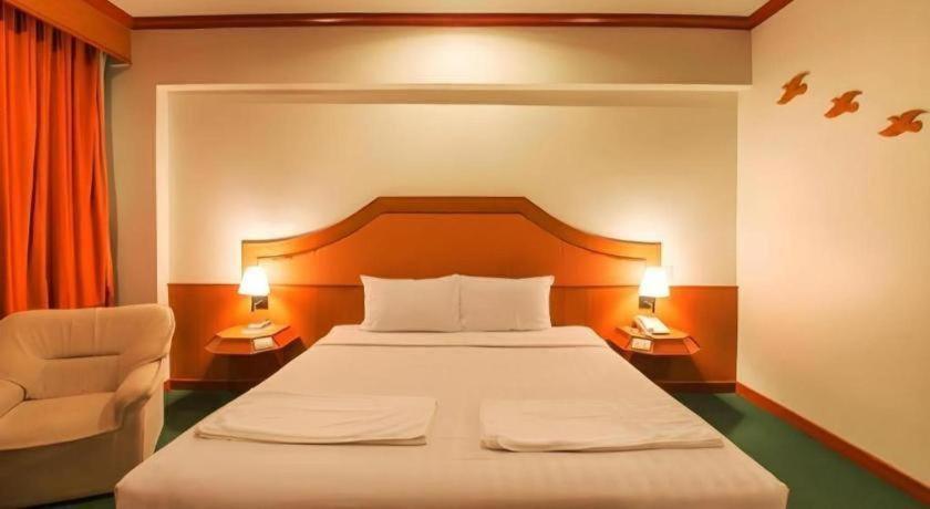 Thepnakorn 3*
