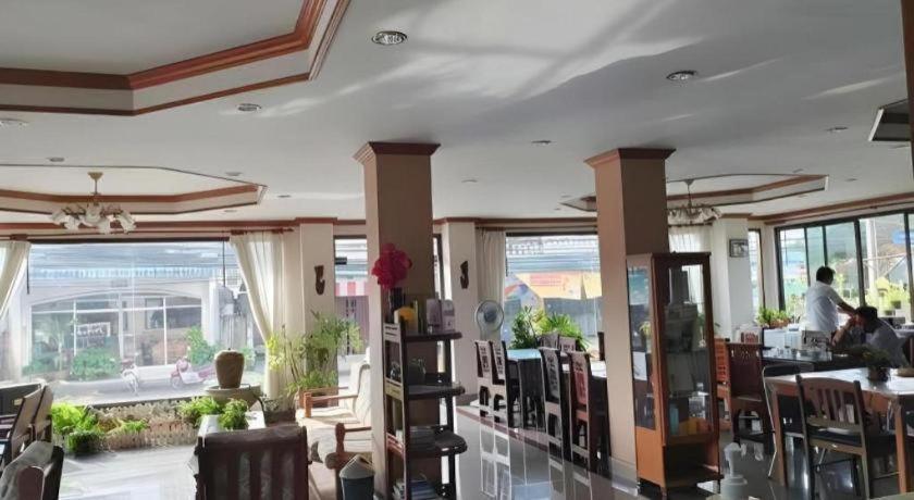 Ritzy House 2* Chumphon