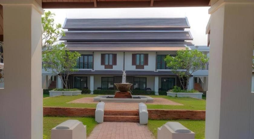 Wiangkaew Hotel 3*