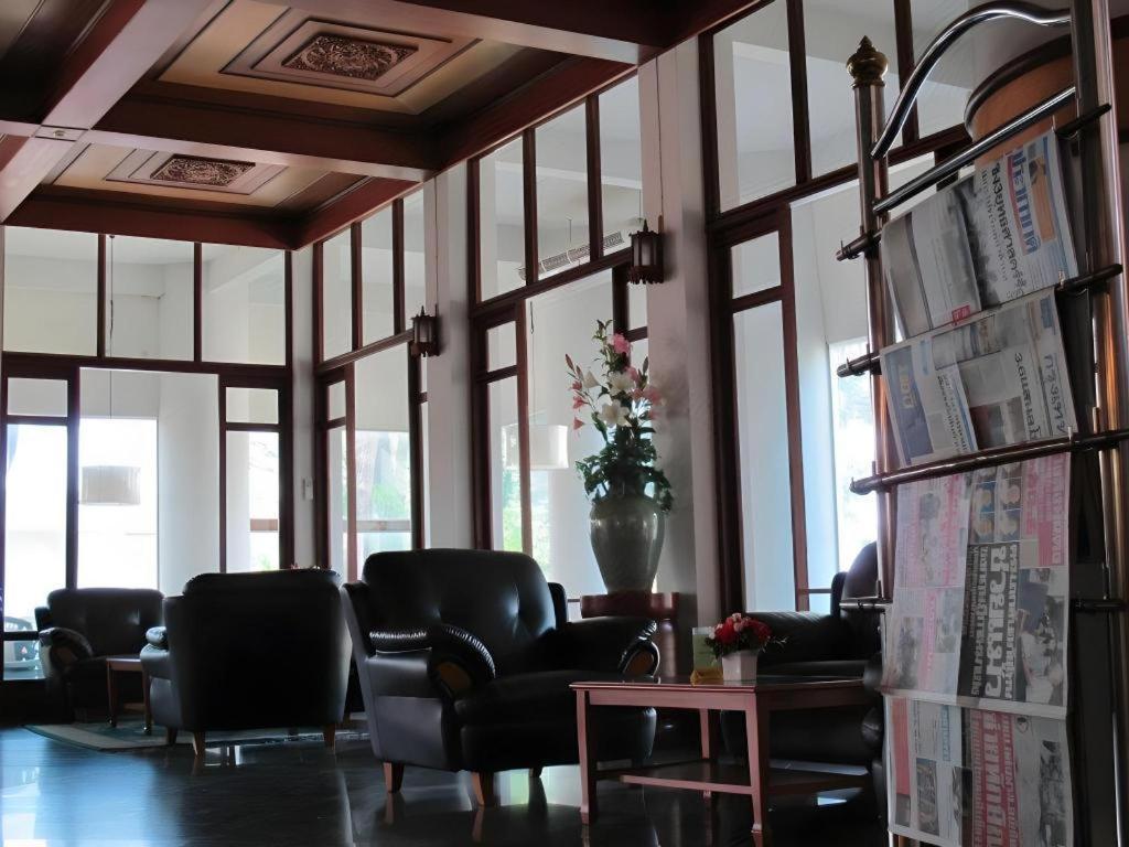 Hotel Beverly Hill Park Nakhon Sawan