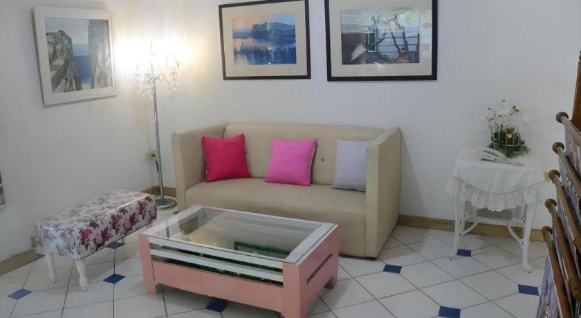 Place 2* Rayong