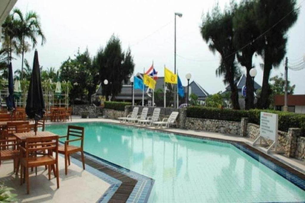 Bangsaen Villa Hotel 3* Bang Saen