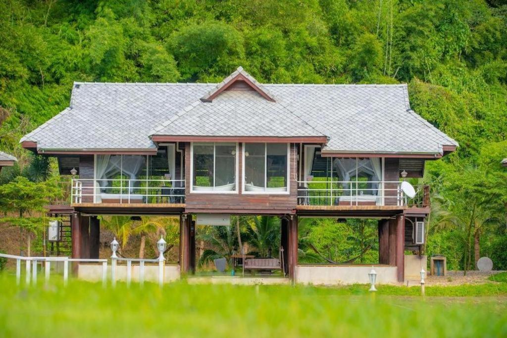 Resort The White House Boutique Chiang Rai