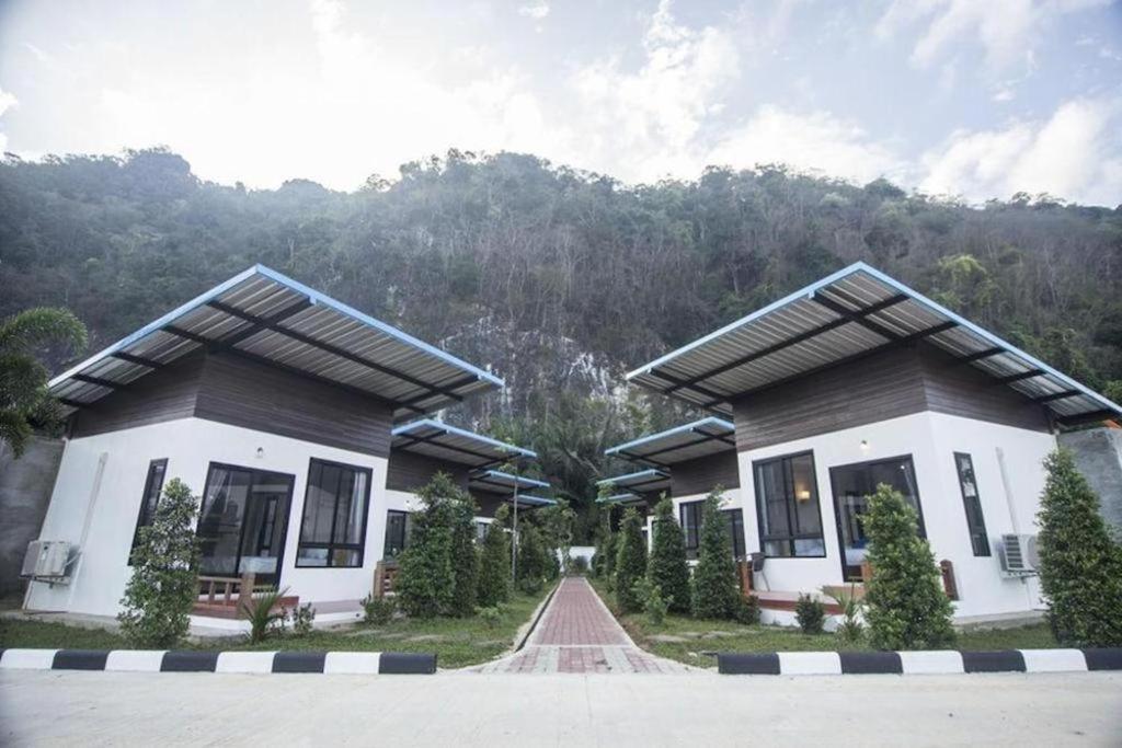Phuphayot 3* Trang