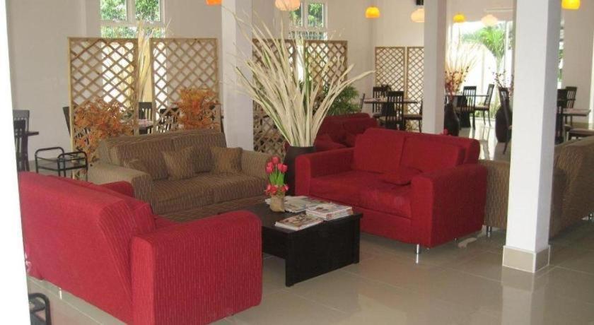 Resort Tulip Boutique