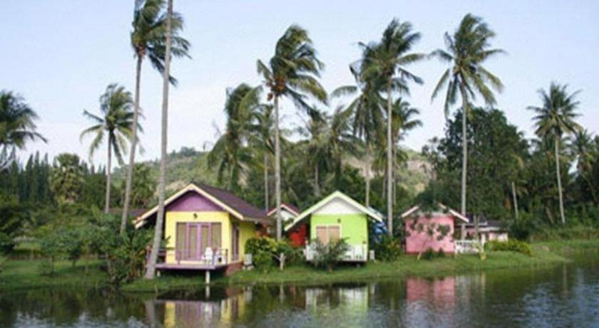 Greenfield Valley Fishing Resort Hua Hin