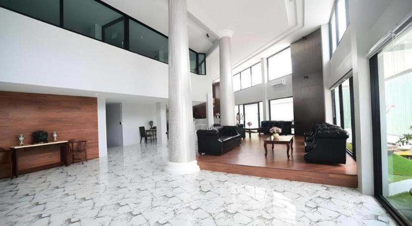 Center Hotel Chanthaburi
