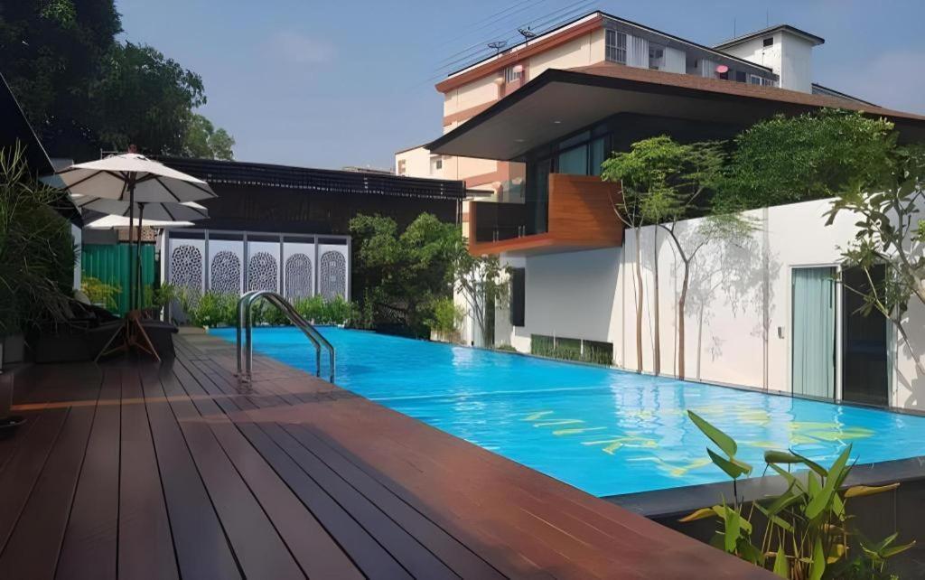 Mira & Chiang Mai