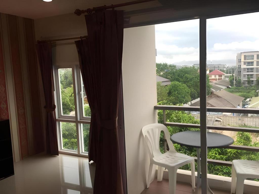 Tontalay Hostel Bang Saen