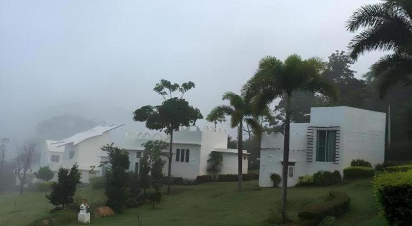 The Buda Muaklek Resort 4*