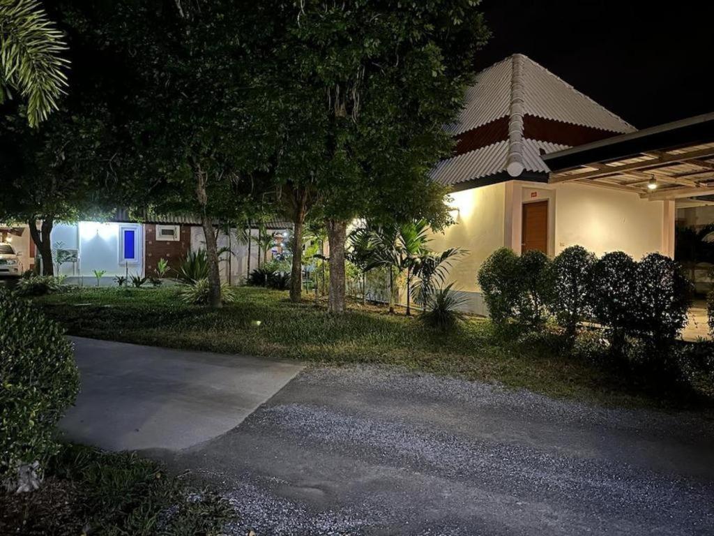 Suanrak Resort 2*