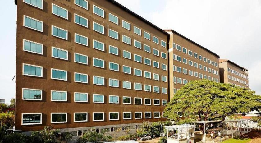 Hotel Ease Jomtien 3*