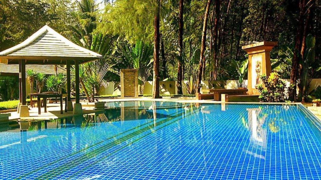 Ocean Breeze Hotel 3*