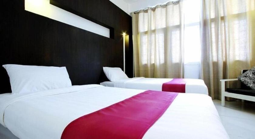 Hotel The Ratchathani 3*