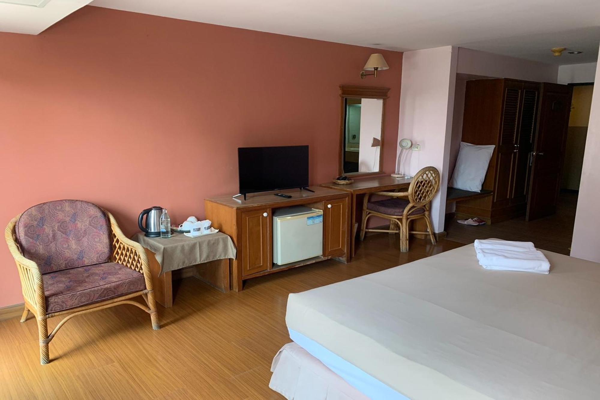 Pin Hotel