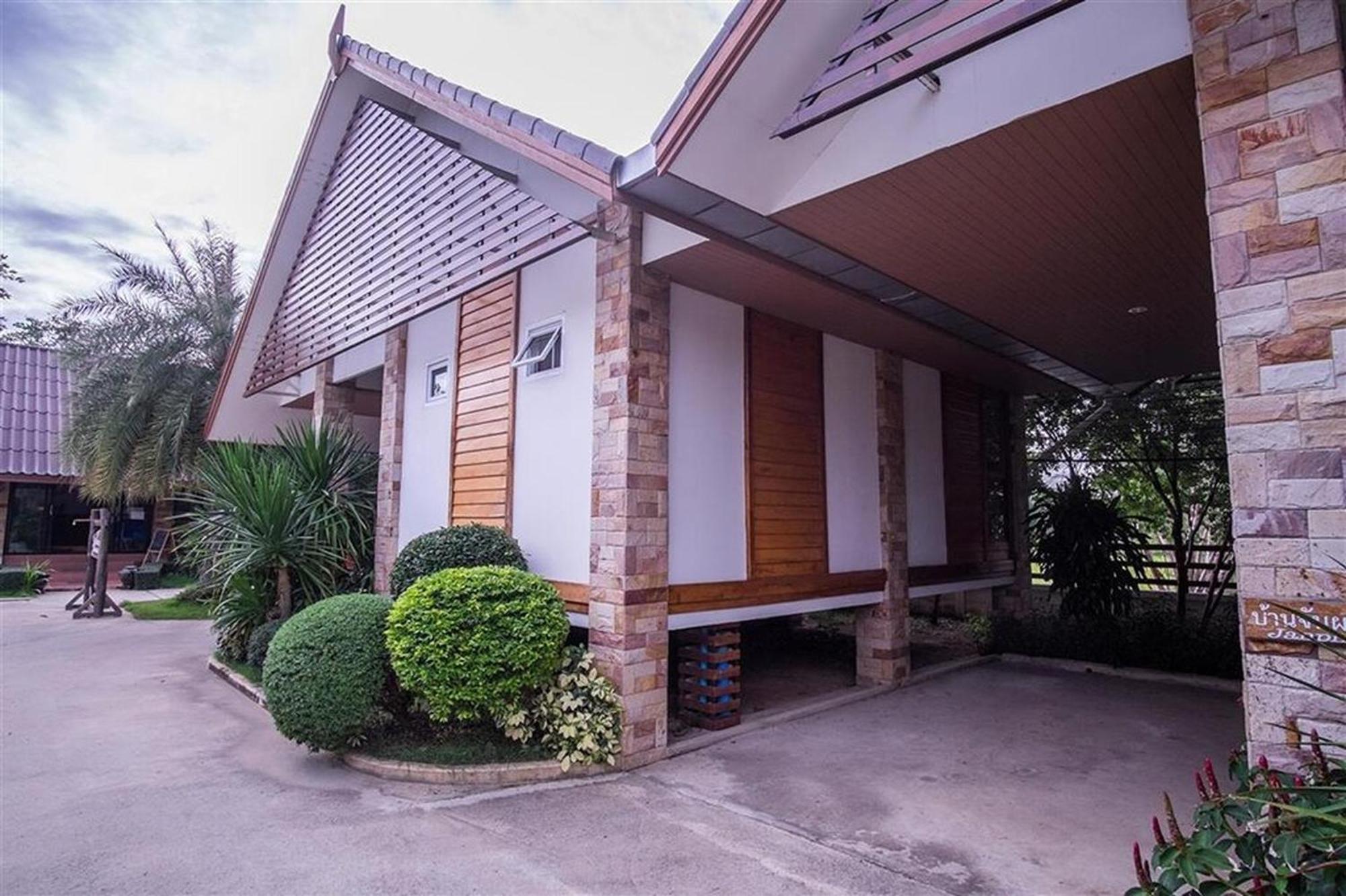 Ruentara Resort & Villa Resort Buri Ram