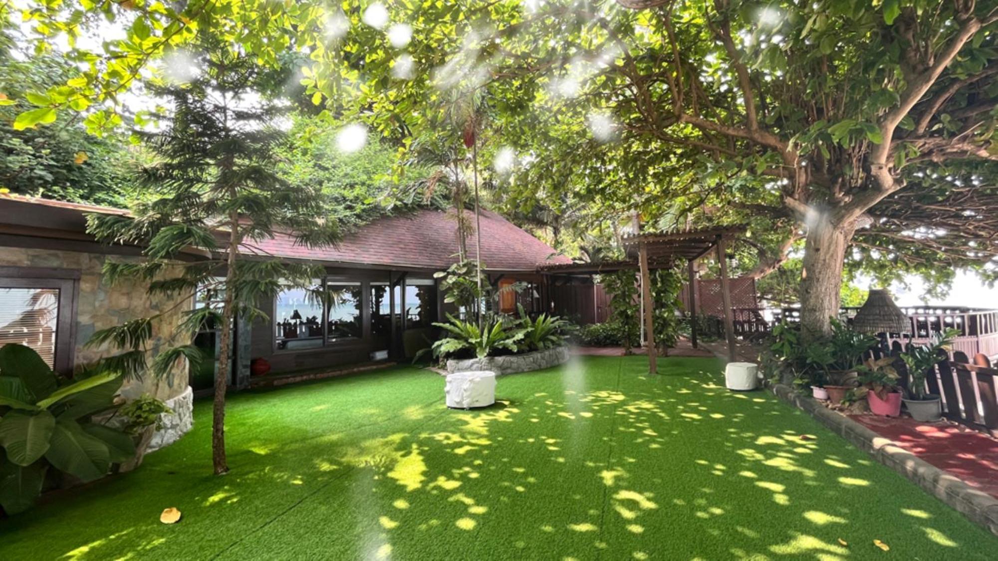 Birds And Bees Resort 3*