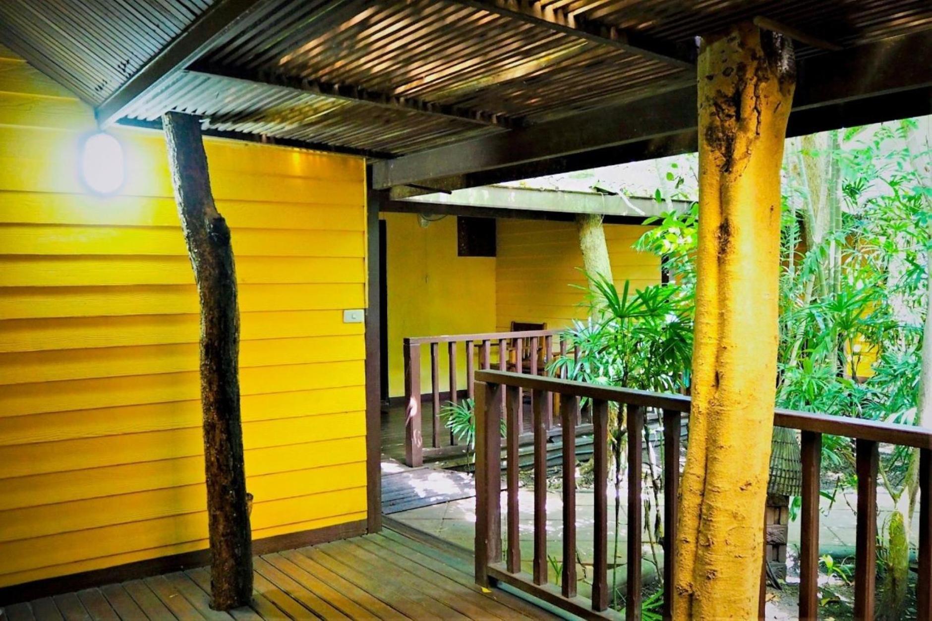 Birds And Bees Resort 3*