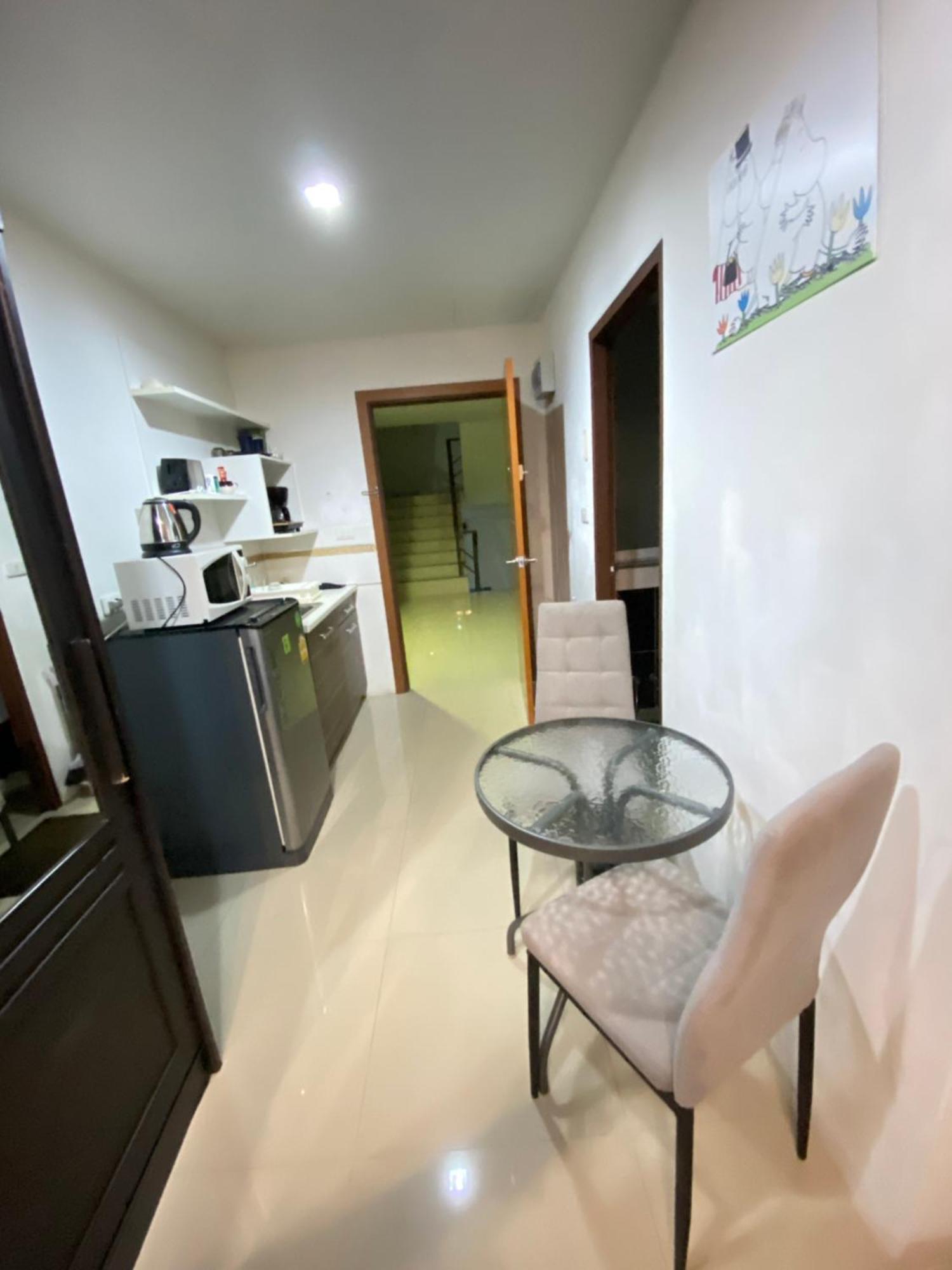 Apartment 7 Condo, Pattaya *